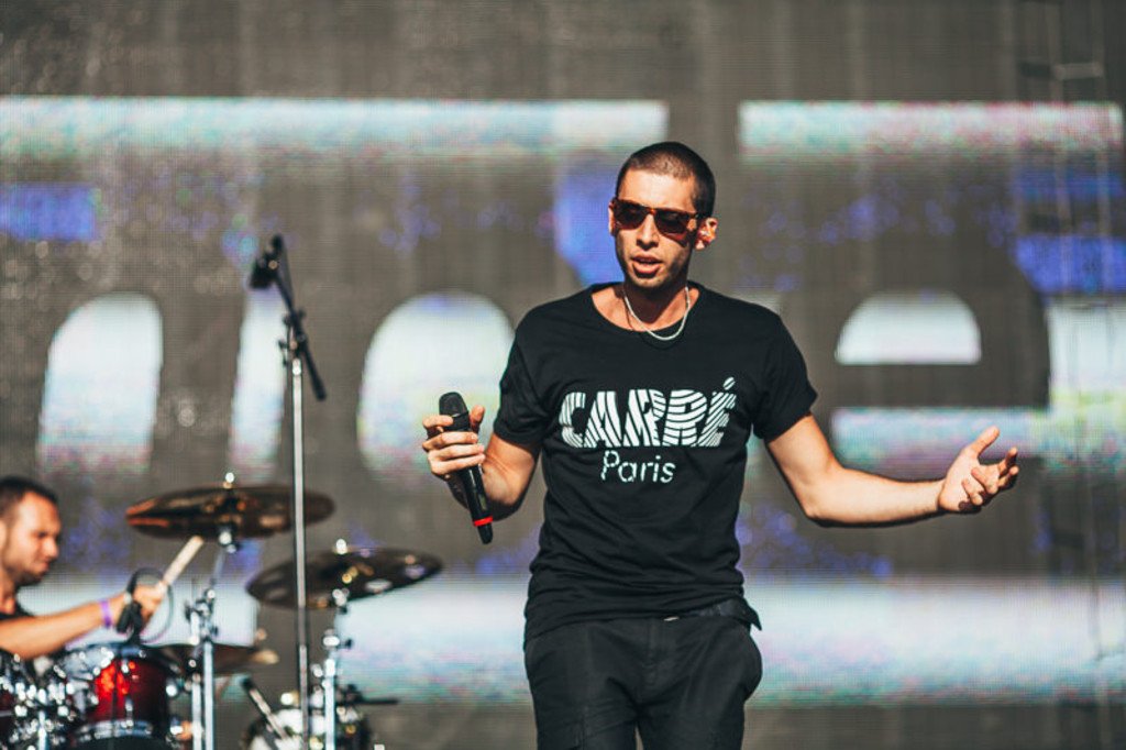 Example wears Carré Athletic Tension Tee