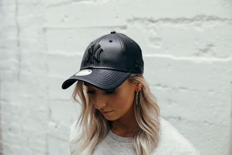 Top Women's Headwear