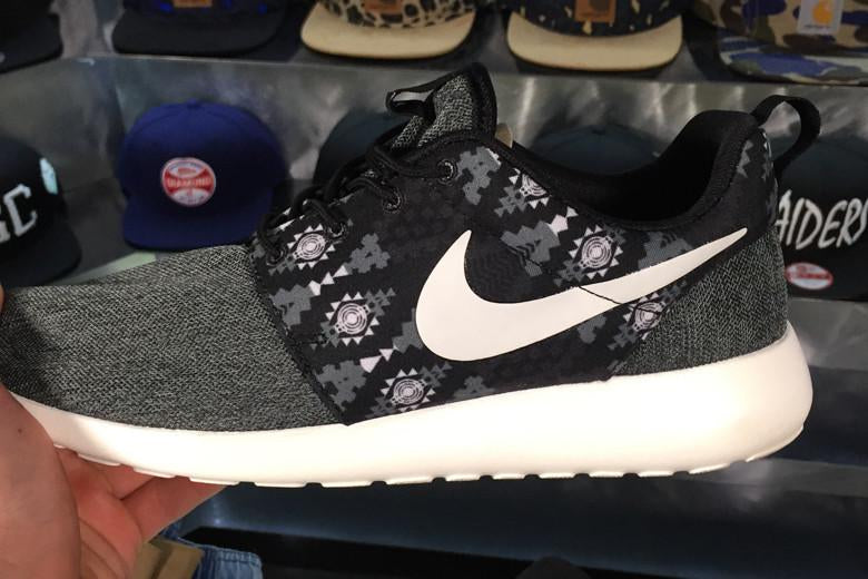 Nike Roshe One 'Tribal Anthracite'