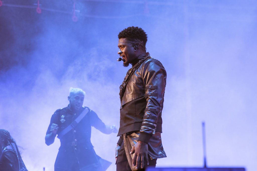 Usher Releasing 'Confessions' Album Sequel?!