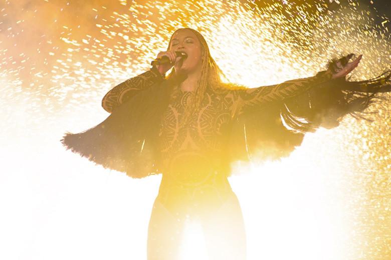 Beyonce And Kendrick Lamar Open BET Awards With Powerful Performance