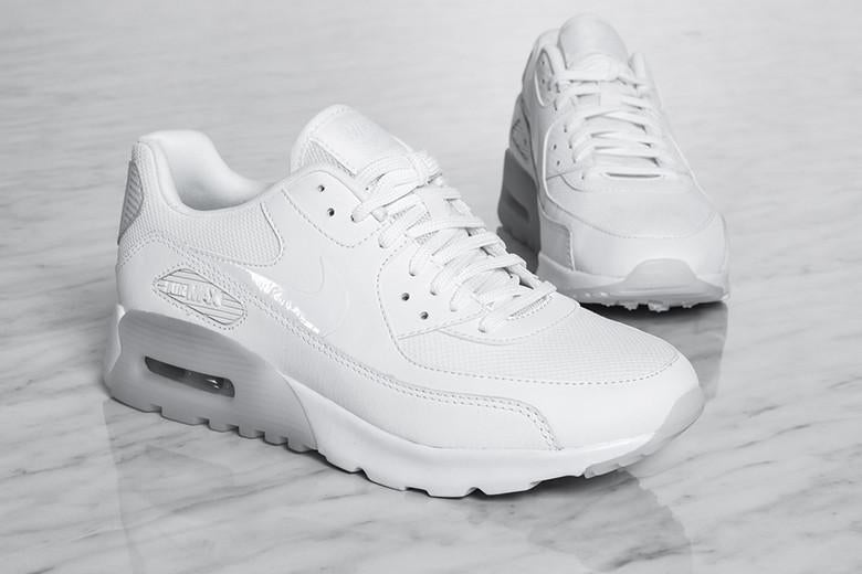 Nike Women's Air Max 90 Ultra Essential White/Silver