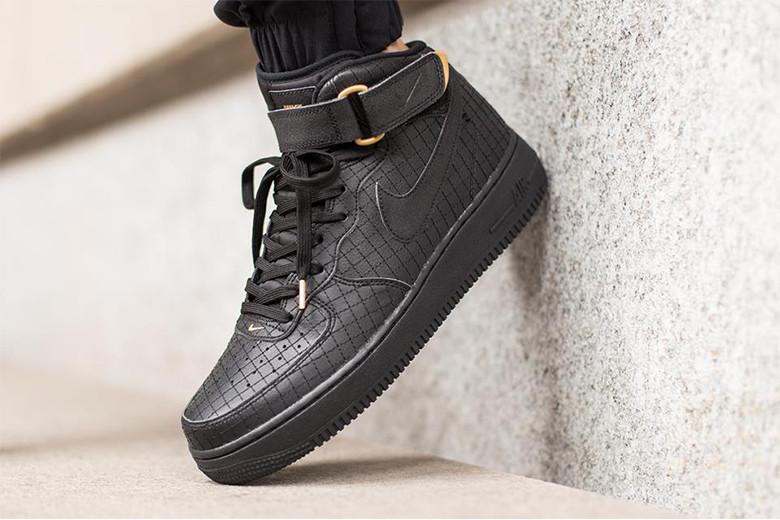 Nike Air Force 1 Mid 07 LV8 “Black”