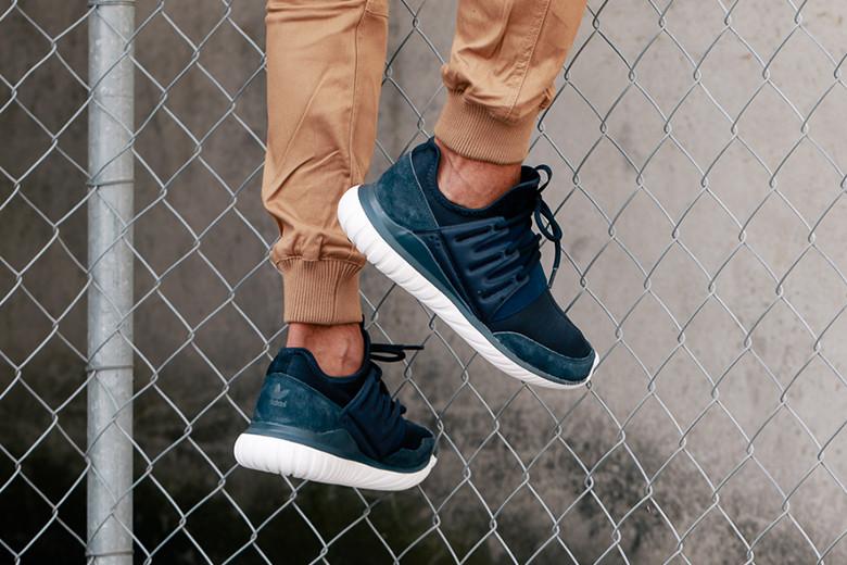 adidas Tubular Radial Navy