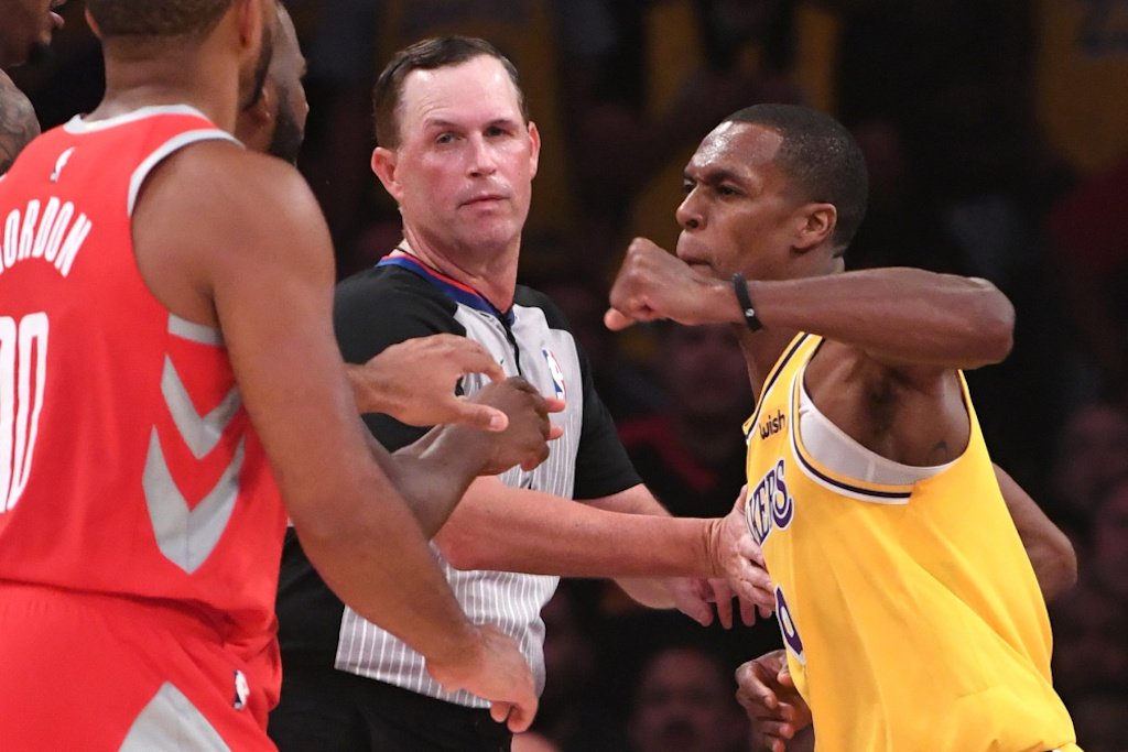 Chris Paul & Rajon Rando Brawl During Lakers-Rockets Game