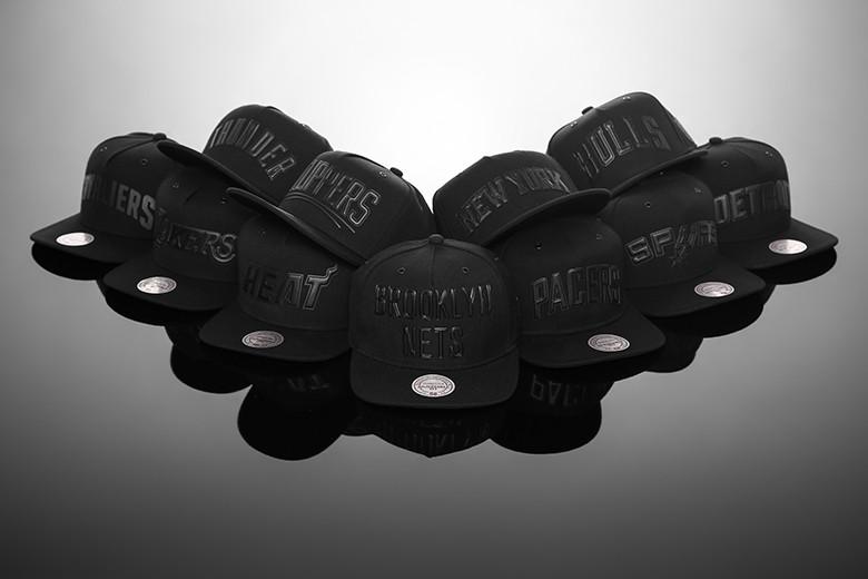 Mitchell & Ness Superior Snapbacks