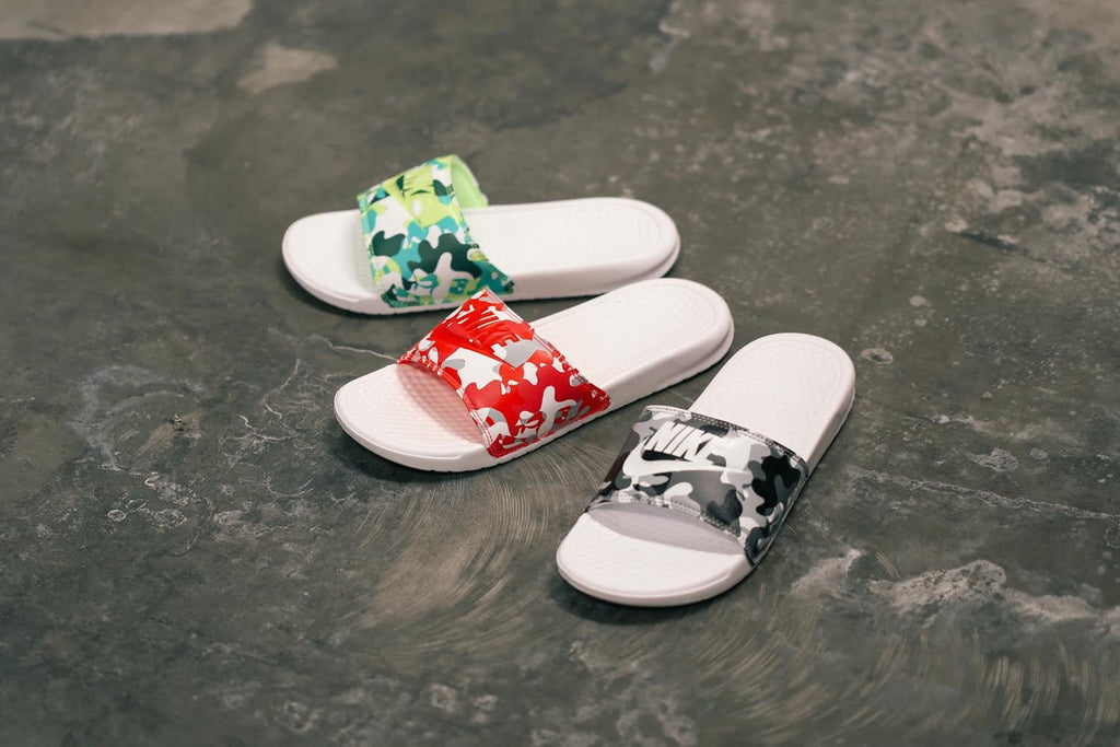 Nike Womens Camo Slides